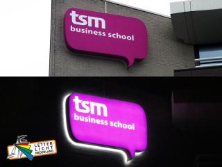  Lichtbak reclame in speciale vorm dag en nacht visie